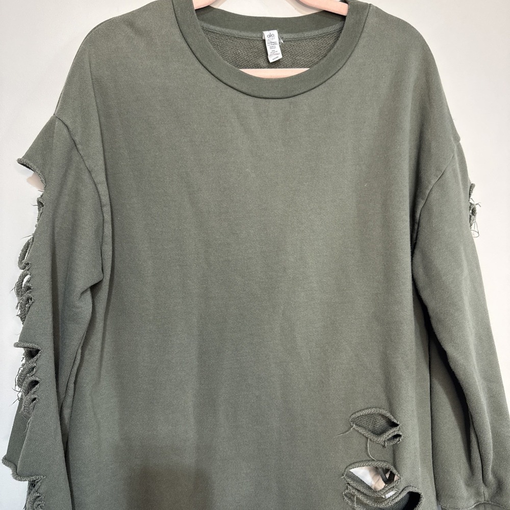 ALO Yoga Fade Distressed Pullover Crewneck‎ Sweatshirt Womens Size M Green #094 - Picture 13 of 16